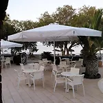Arion Bay Santorini 3*