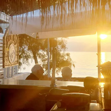 Отель Arion Bay Santorini 3*