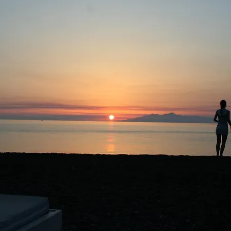 Отель Arion Bay Santorini 3*