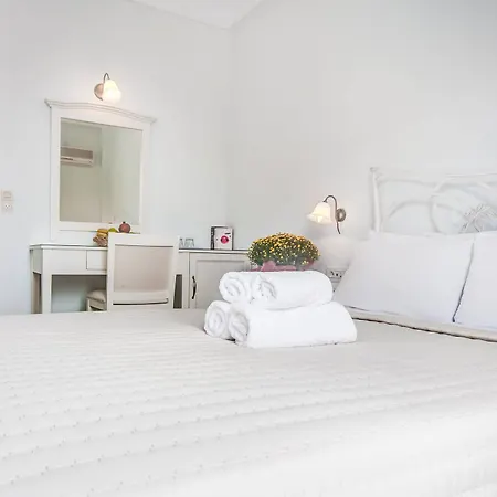 Arion Bay Santorini Hotel 3*