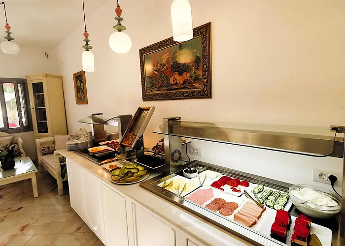 Arion Bay Santorini Камари