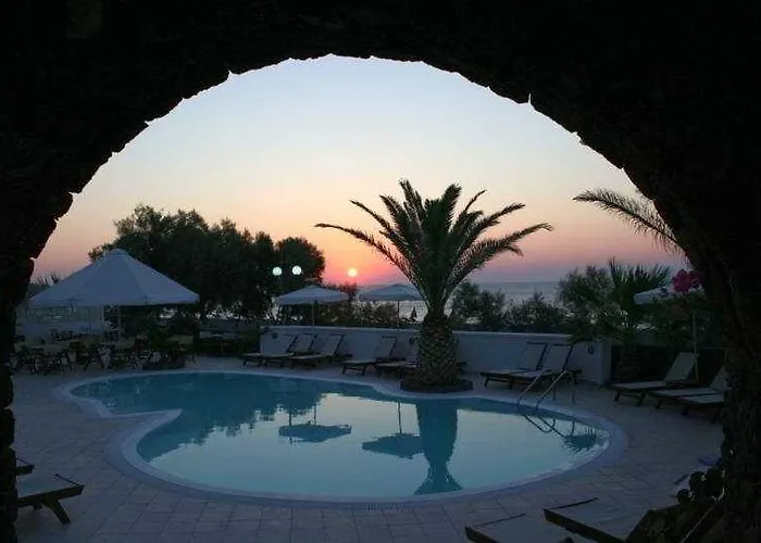 Arion Bay Santorini Камари