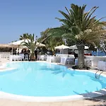 Arion Bay Santorini 3*