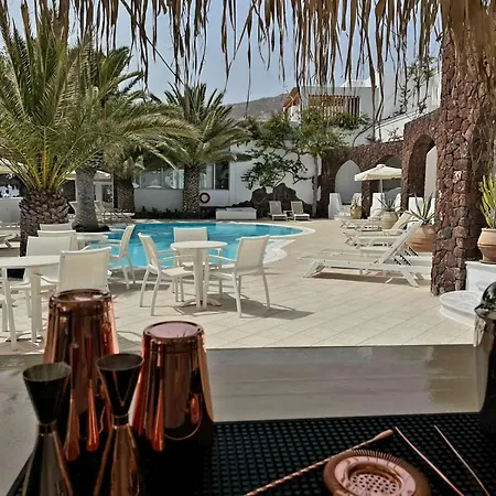 Arion Bay Santorini 3*