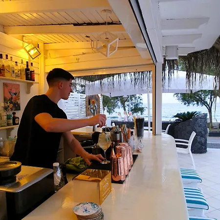 Arion Bay Santorini Szálloda 3*