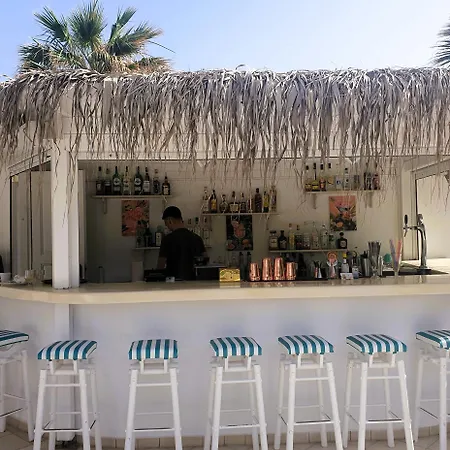 Arion Bay Santorini Hotel Kamári