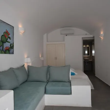 Arion Bay Santorini 3*