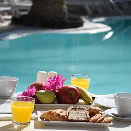 Arion Bay Santorini 3* Kamári