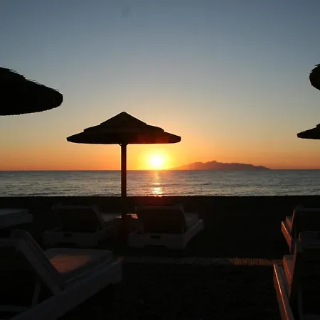 Arion Bay Santorini 3*