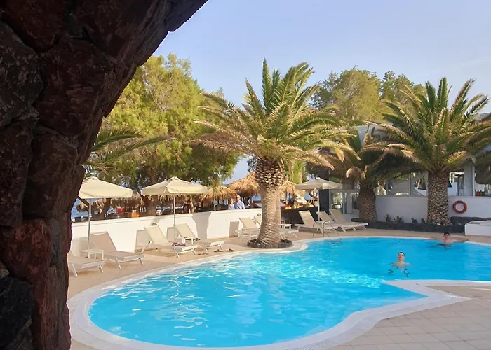 Arion Bay Santorini 3* Kamári