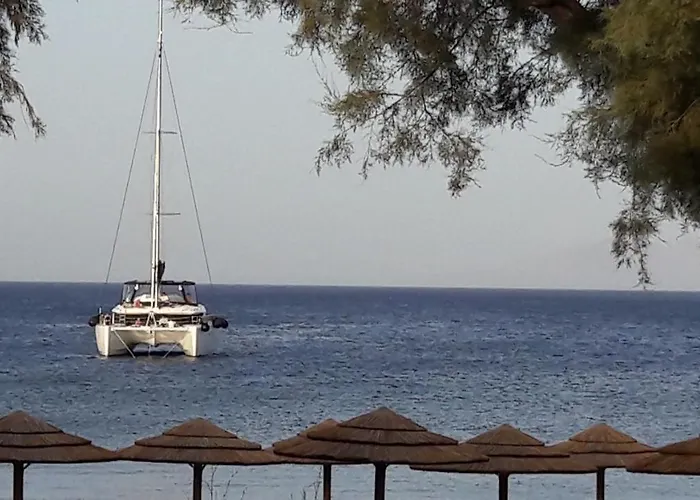 Arion Bay Santorini Otel 3*