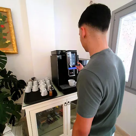 Arion Bay Santorini Kamári