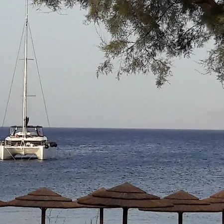 Arion Bay Santorini מלון 3*