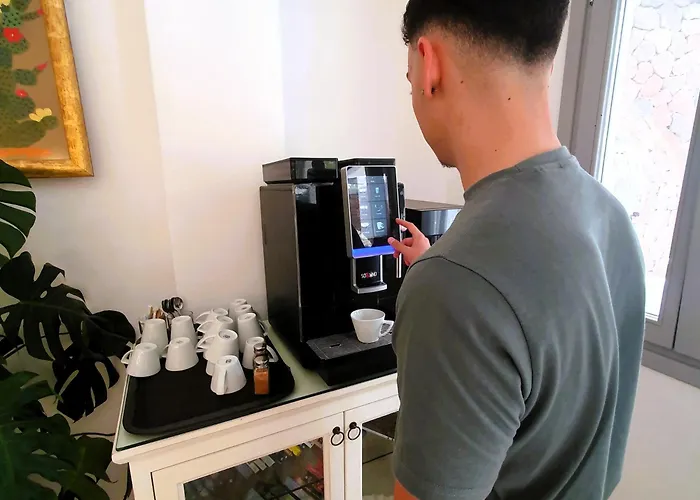 Arion Bay Santorini Kamári