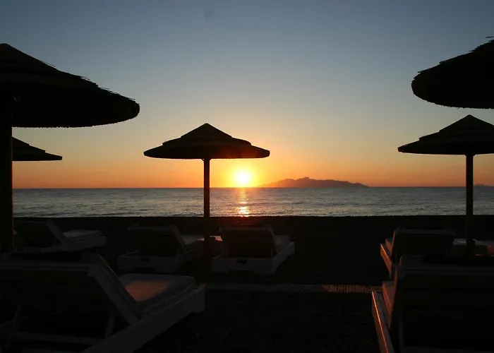 Arion Bay Santorini 3*