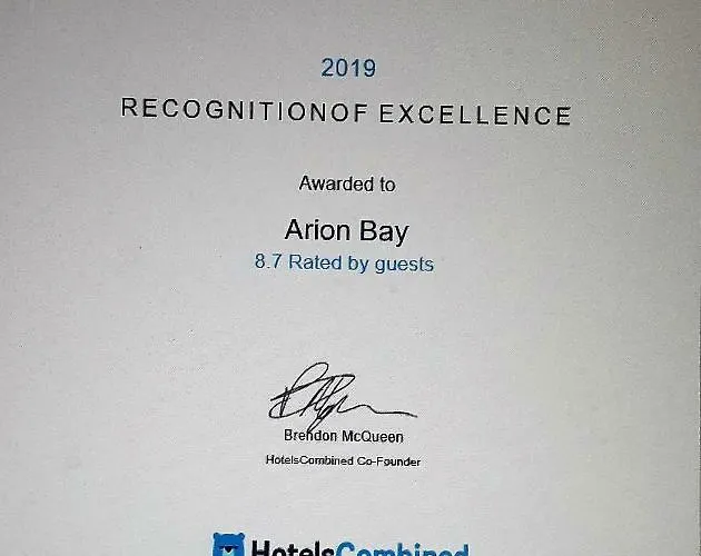 Arion Bay Santorini Kamári